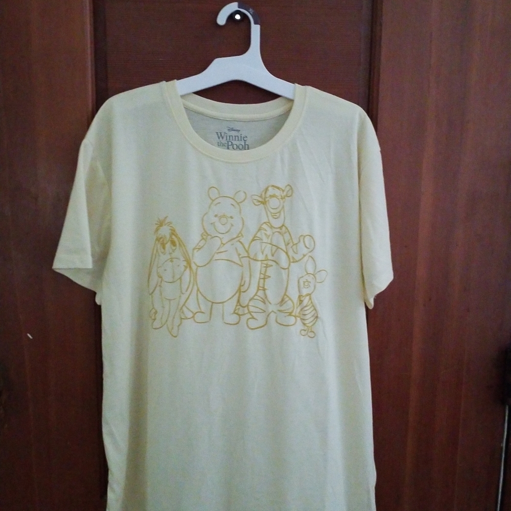 Woman's tee